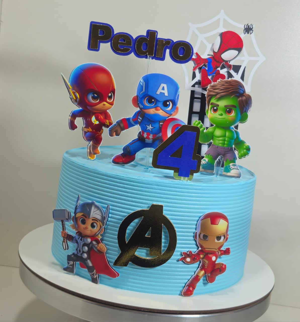 Topo bolo Vingadores